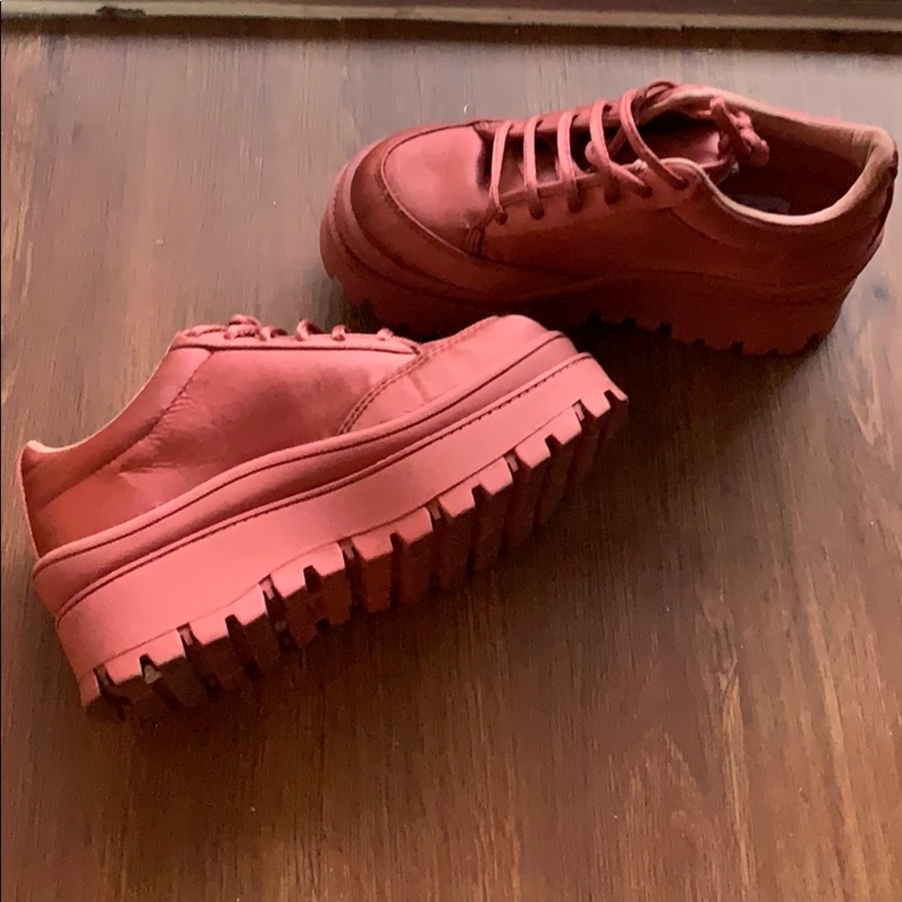 Jeffrey Campbell DARKROSE SATIN TOP-PEAK-L Sneaker